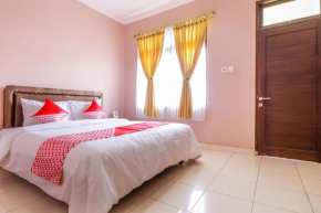  OYO 2456 Purnama House Kuta  Kuta